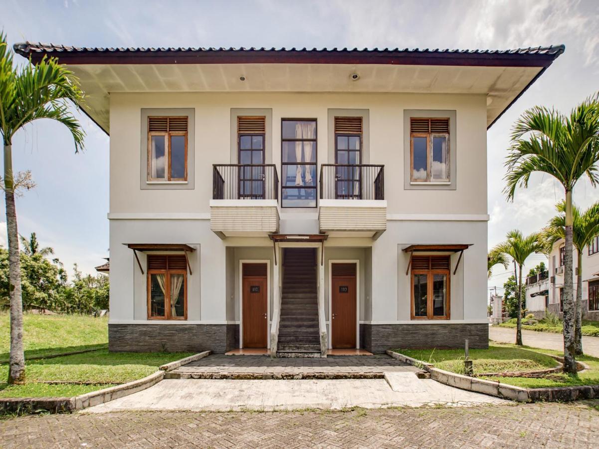 Oyo 3896 Villa Pesona Wisata Puncak Cianjur Eksteriør billede