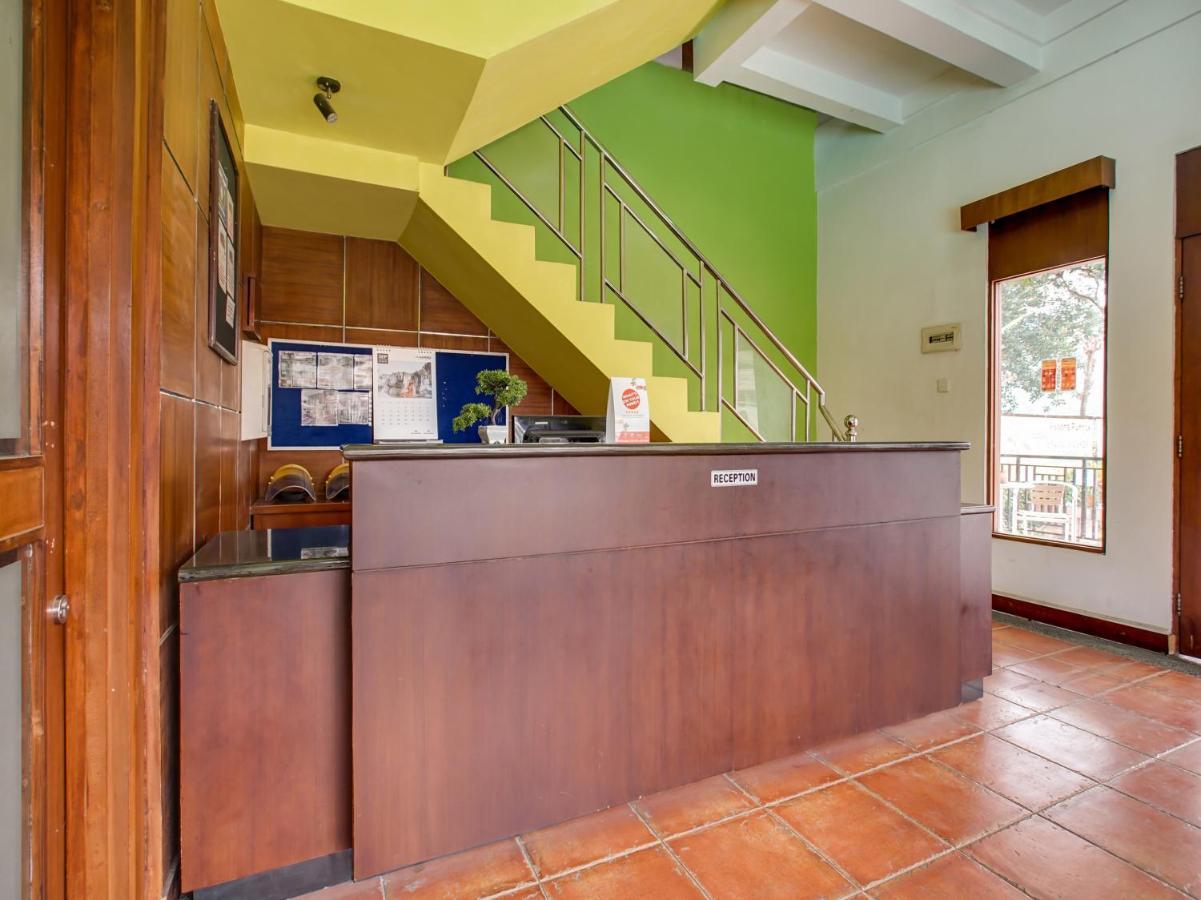 Oyo 3896 Villa Pesona Wisata Puncak Cianjur Eksteriør billede