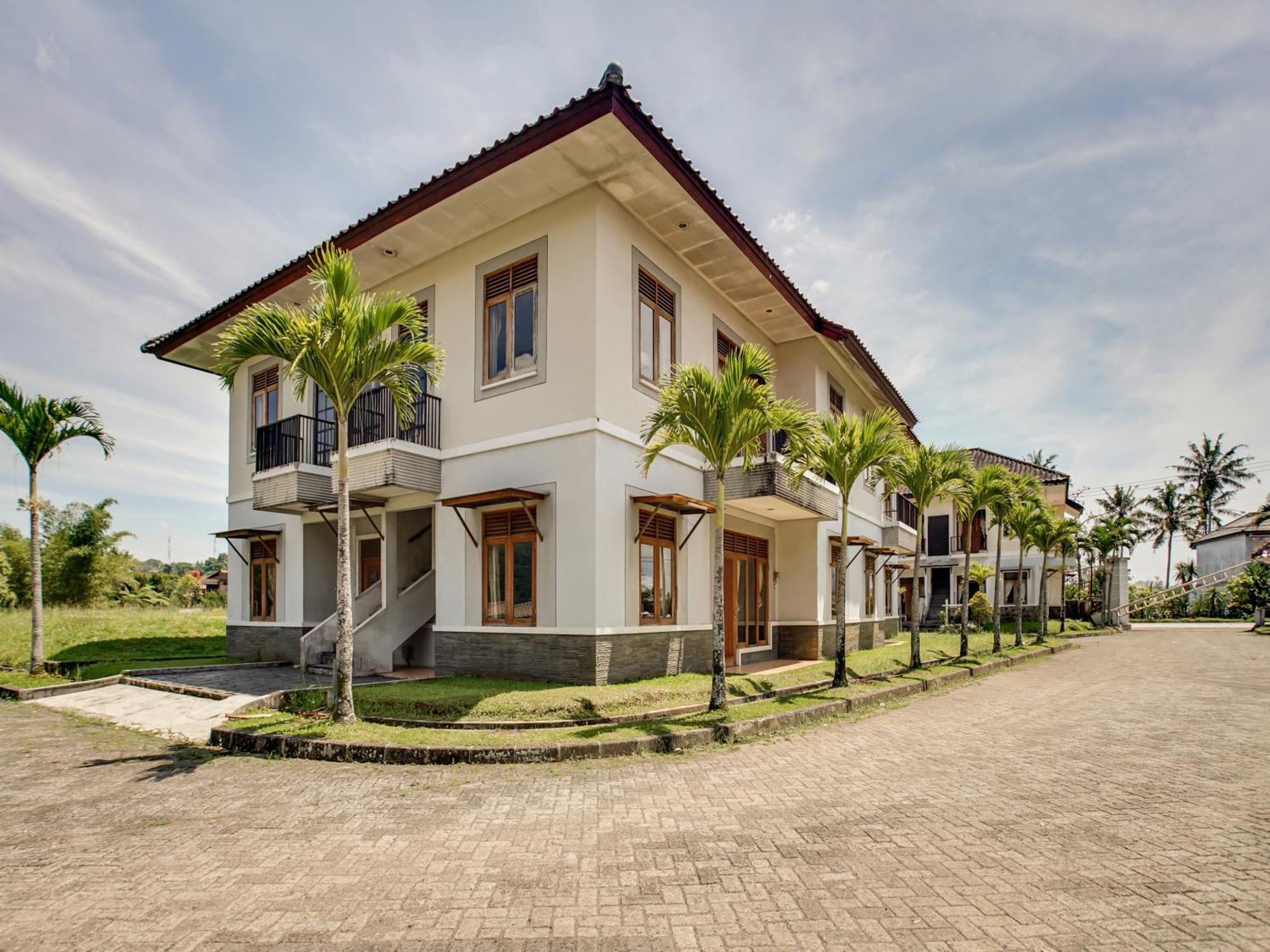 Oyo 3896 Villa Pesona Wisata Puncak Cianjur Eksteriør billede