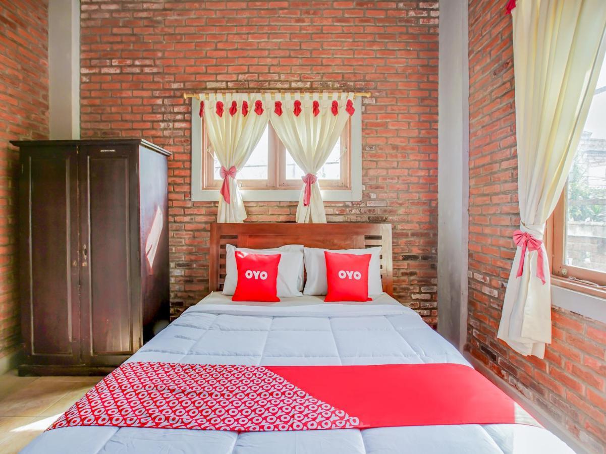 Oyo 3896 Villa Pesona Wisata Puncak Cianjur Eksteriør billede