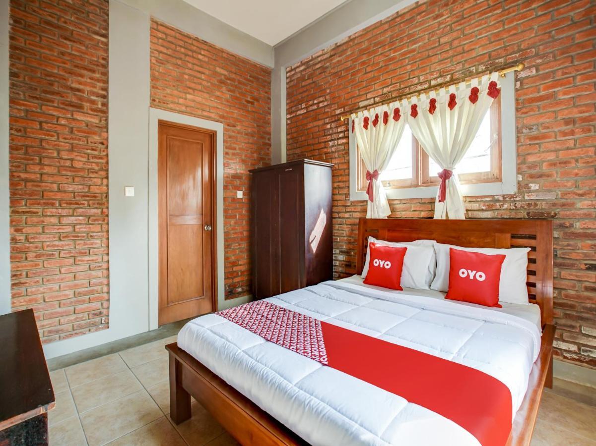 Oyo 3896 Villa Pesona Wisata Puncak Cianjur Eksteriør billede